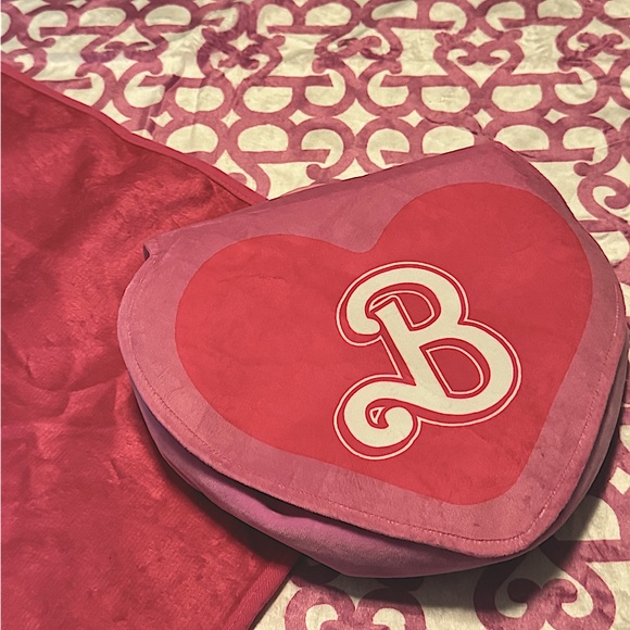 Barbie The Movie Soft Throw Blanket With Purse. NWB - Picture 1 of 5